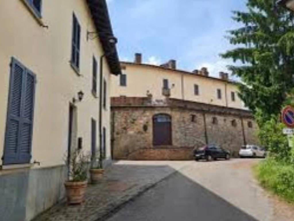Appartamento a Castana in Via Castello, 15 - Foto 2