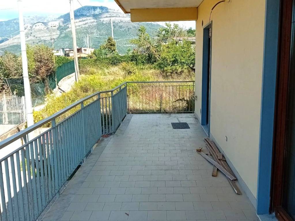Appartamento a Salerno in Via Giosuè di Giacomo - Foto 5