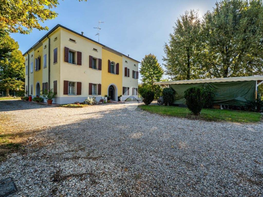 Villa a Cavezzo in Via PER CONCORDIA, 145 - Foto 4