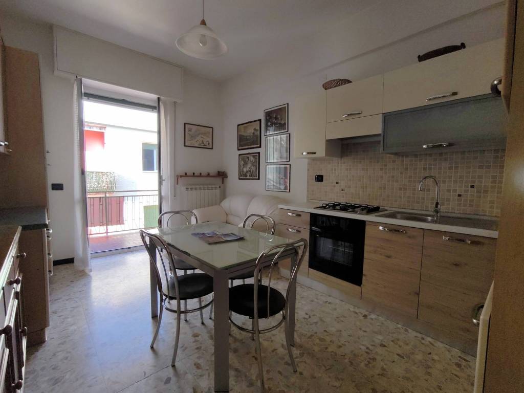 Appartamento a Finale ligure in Via Domenico Brunenghi - Foto 4