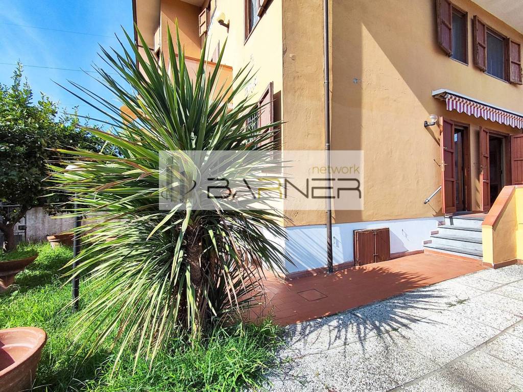 Villa a Massarosa in Via Sterpeti, 83 - Foto 3