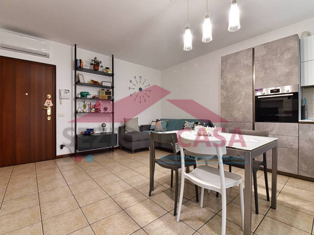 Appartamento a Saronno in Via Palmiro Togliatti, 20 - Foto 3