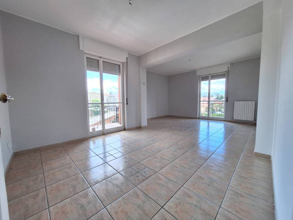 Appartamento a Benevento in Piazza Leonida Bissolati - Foto 4