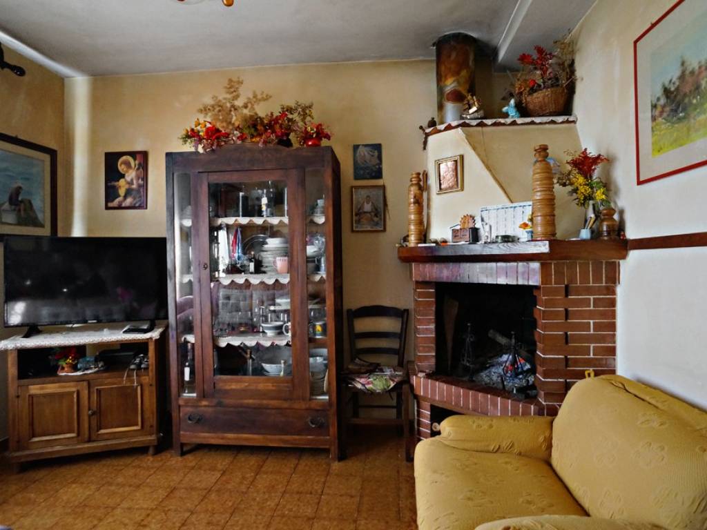 Casa indipendente a Alvito in Via Tira - Foto 2