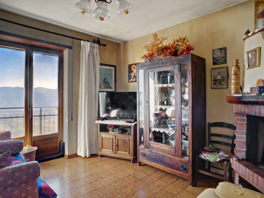 Casa indipendente a Alvito in Via Tira - Foto 3