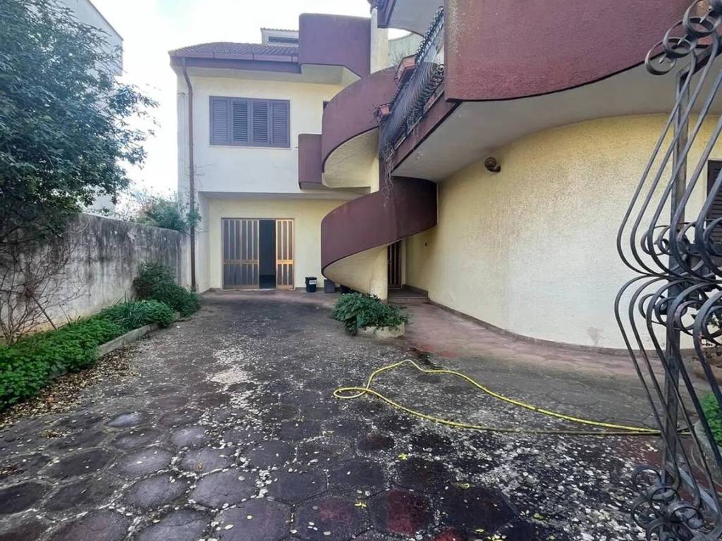 Villa a Corigliano d'otranto in Via Trieste, 77 - Foto 4