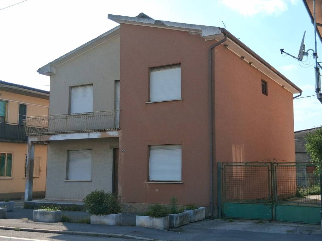Villa a Villafranca di verona in Via Piave - Foto 3