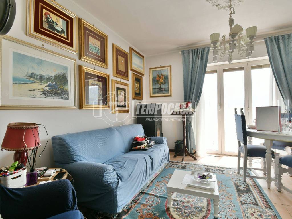 Appartamento a Ascoli piceno in Largo delle Dalie 3 - Foto 2