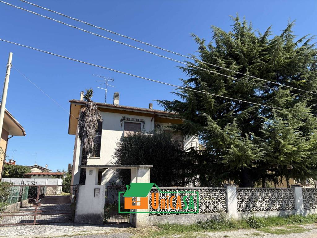 Villa a Ronchi dei legionari in Via Dobbia - Foto 2