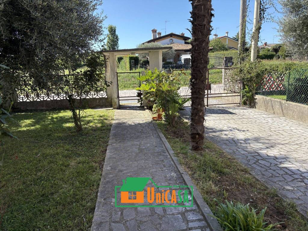 Villa a Ronchi dei legionari in Via Dobbia - Foto 3