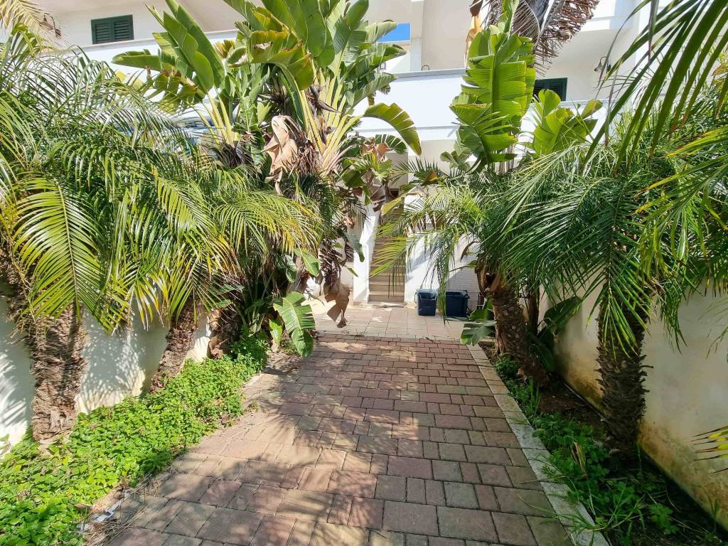 Villa a Ugento in Via Enrico Dandolo, 8 - Foto 2