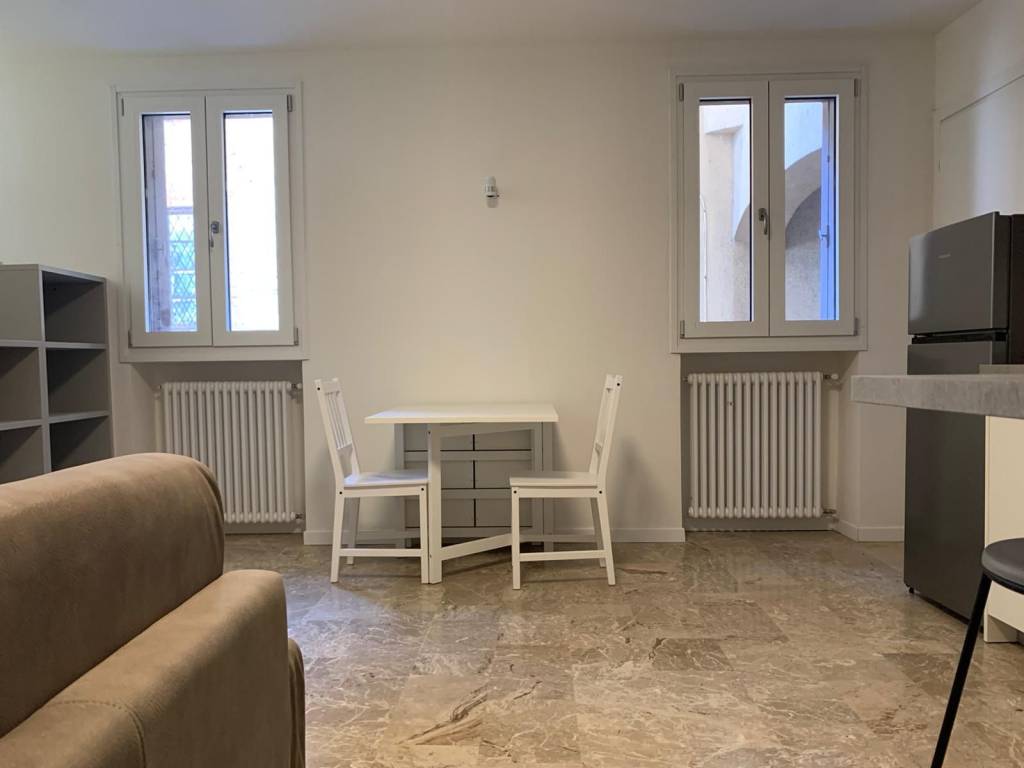 Appartamento a Vicenza in Contra' San Tomaso, 11 - Foto 2