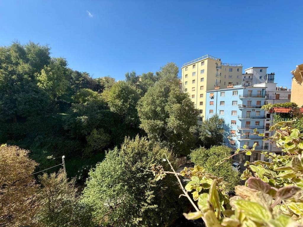 Appartamento a Trieste in Via Enrico Paolo Salem, 9 - Foto 5