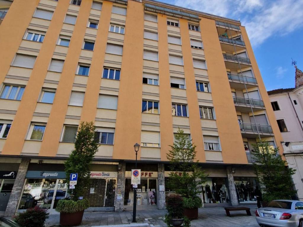 Immobile a Borgosesia in Piazza Giuseppe Mazzini, 15 - Foto 3