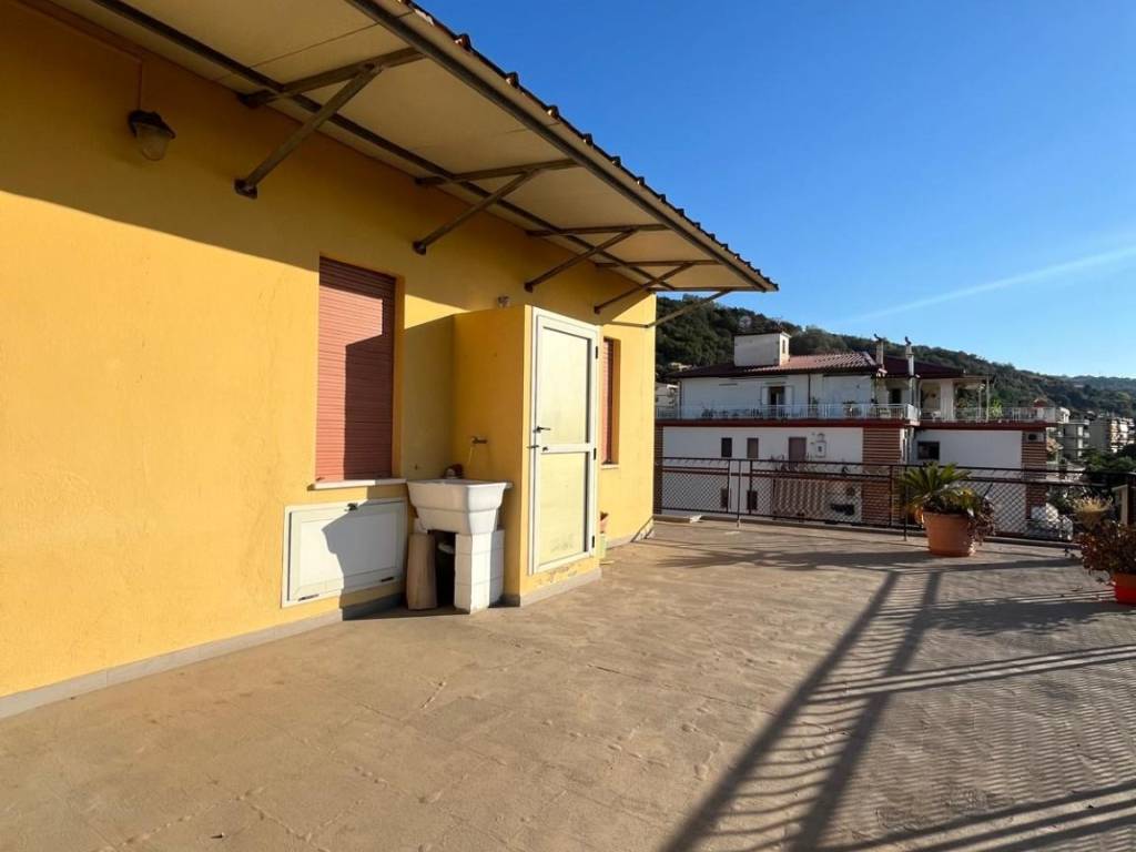 Attico / mansarda a Vibo valentia in Via Longobardi - Foto 3