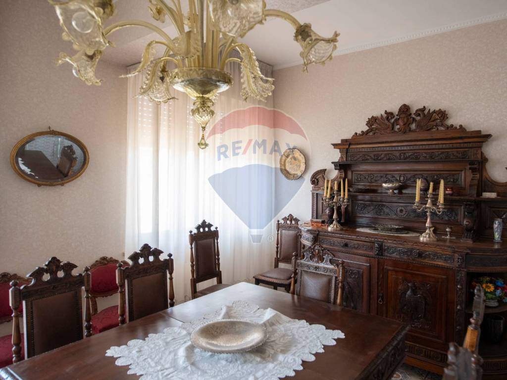 Appartamento a Falconara marittima in Via XX Settembre - Foto 2