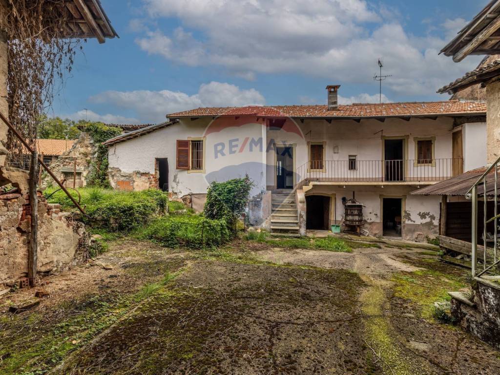 Casa indipendente a Curino in Frazione San Nicolao - Foto 2