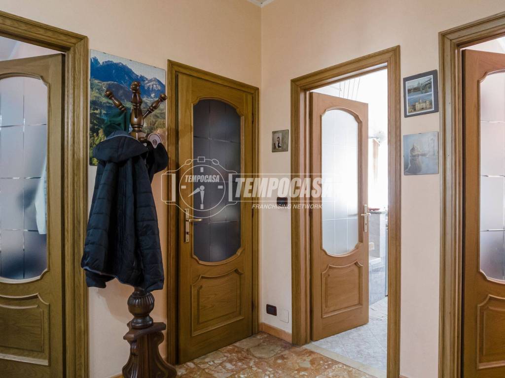 Appartamento a Collegno in Via Edmondo De Amicis - Foto 2