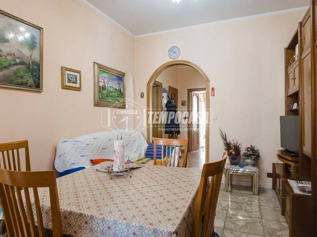 Appartamento a Collegno in Via Edmondo De Amicis - Foto 4