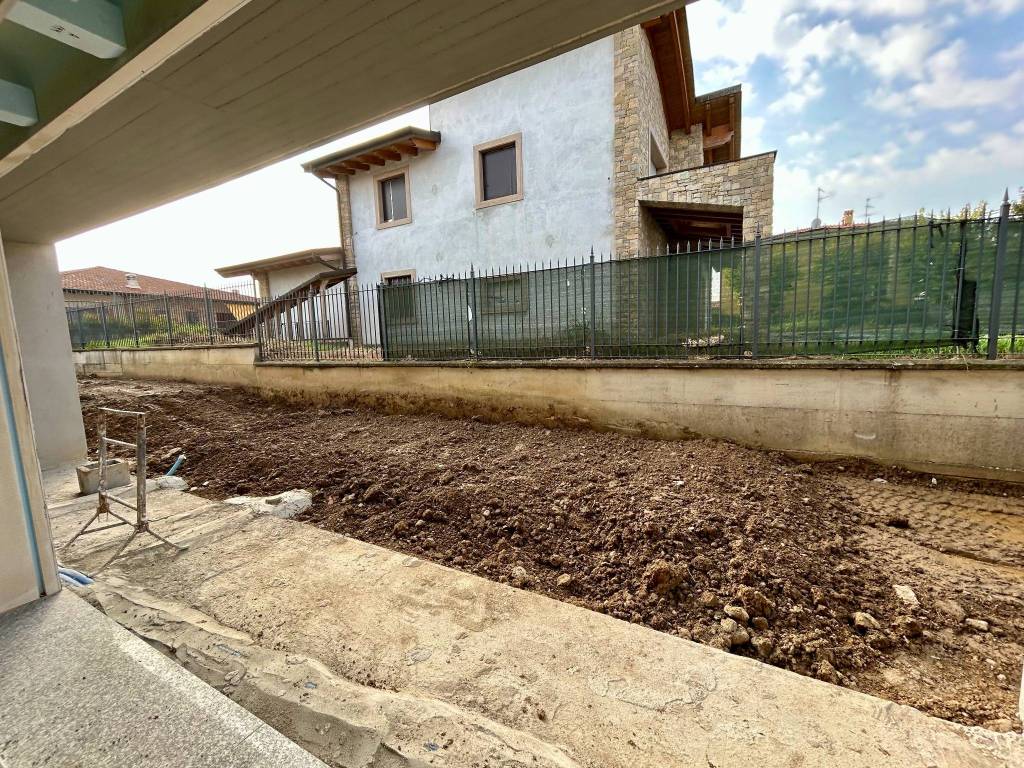 Villetta a schiera a Romano di lombardia in Via Giovanni Battista Cucchi - Foto 3