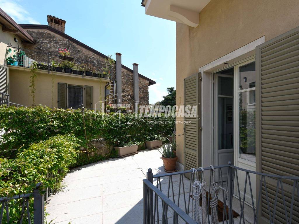 Appartamento a San felice del benaco in Via Giuseppe Garibaldi 67 - Foto 2