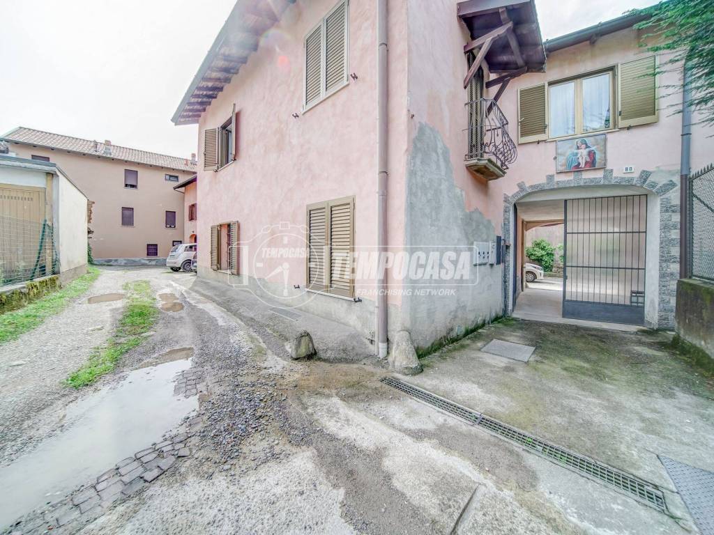 Casa indipendente a Casorate sempione in Via Milano, 80 - Foto 3