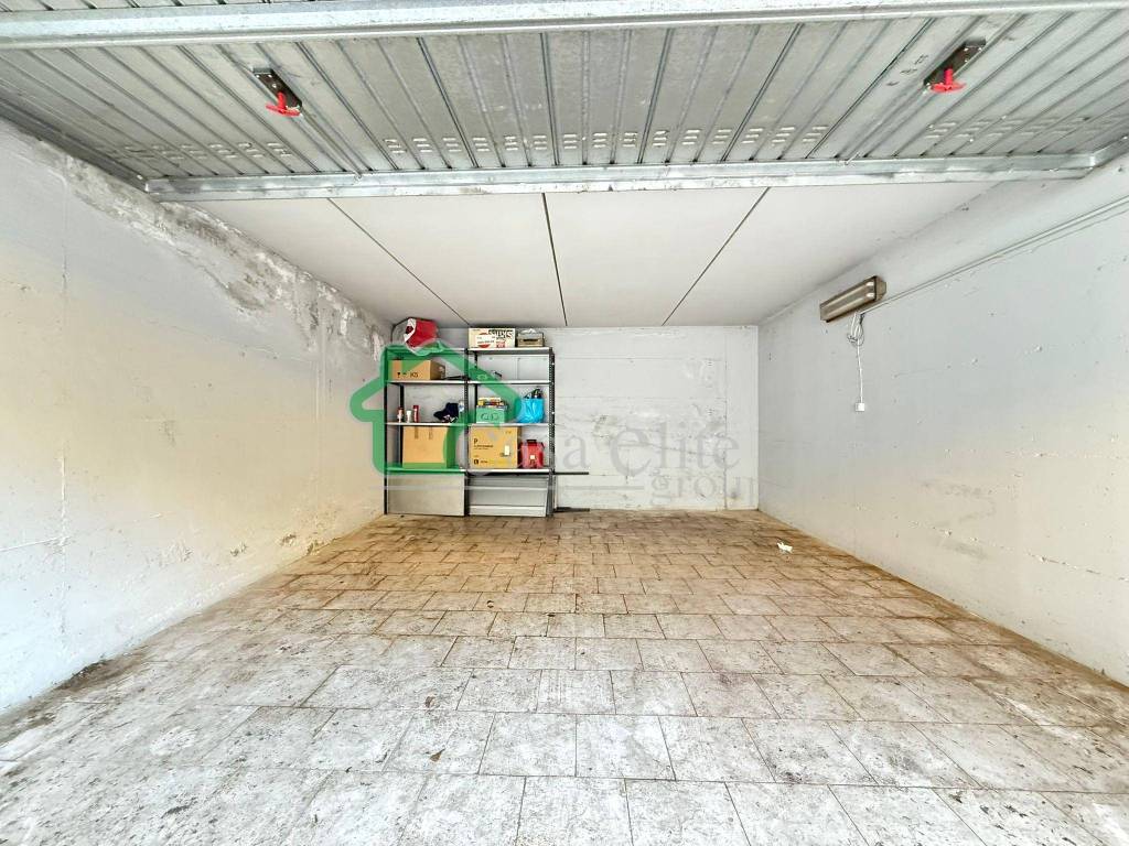 Box / garage a Lodi in Via Tiziano Zalli - Foto 2