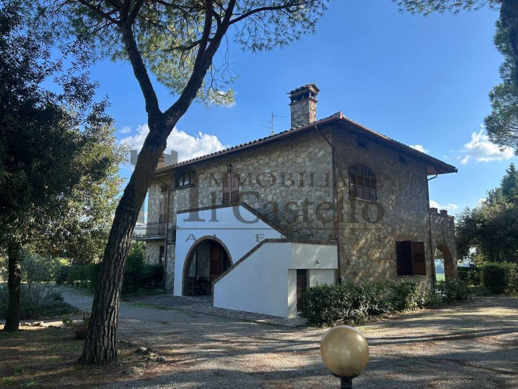 Villa a Castiglione del lago in Via Chiusi, 3 - Foto 2