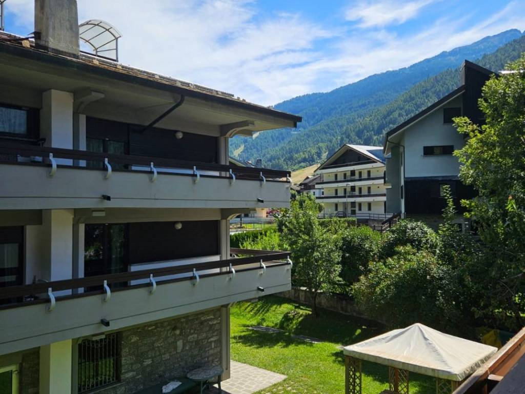 Appartamento a Aprica in Via Valtellina, 11 - Foto 5