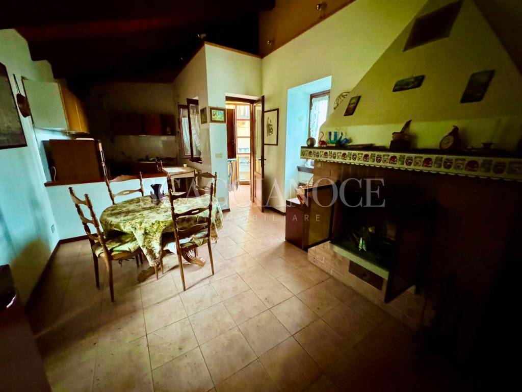 Casa indipendente a Biella in Strada Favaro di Là, 49 - Foto 2