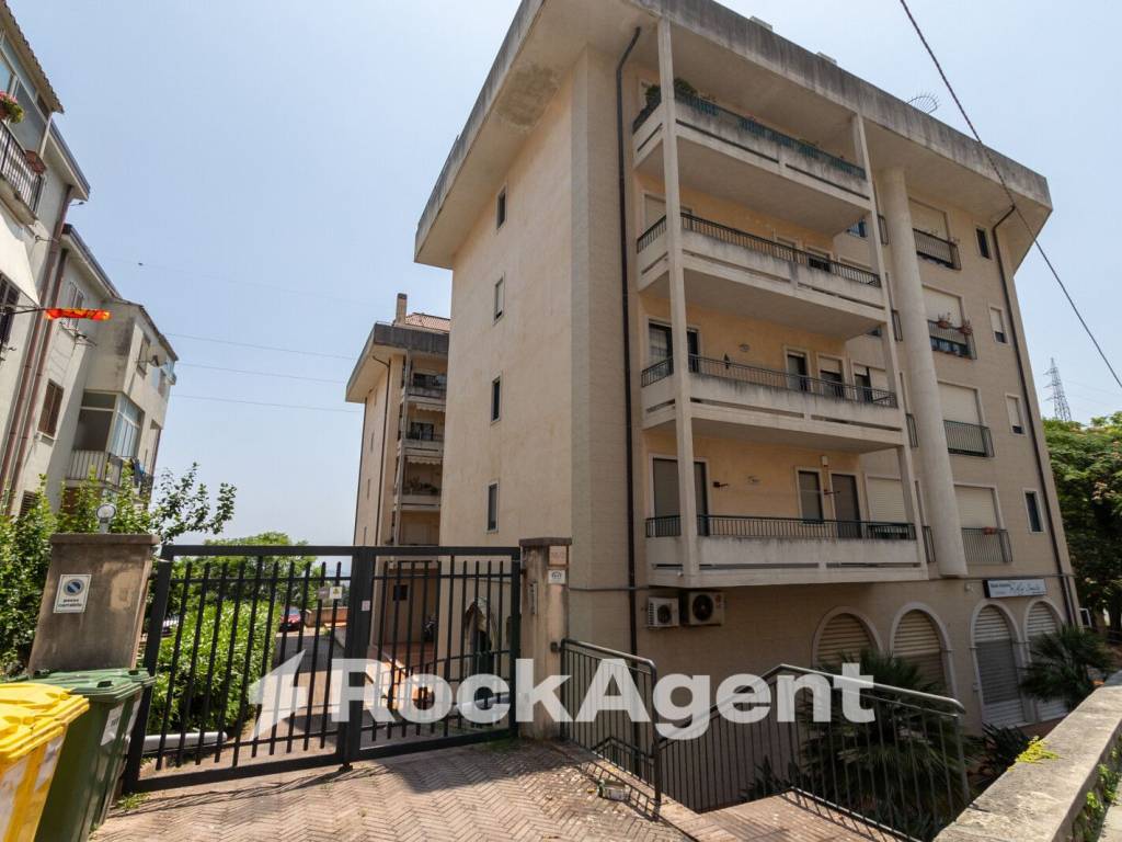 Appartamento a Catanzaro in Viale dei Bizantini, 75/2 - Foto 4