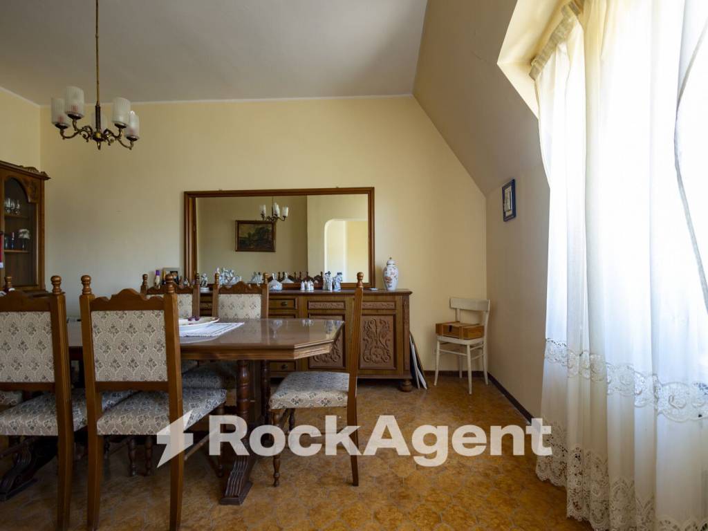 Appartamento a Catanzaro in Via Domenico Mottola d'Amato, 37 - Foto 5