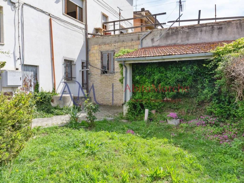 Immobile a Montalto delle marche in Strada Provinciale 170, 55 - Foto 4