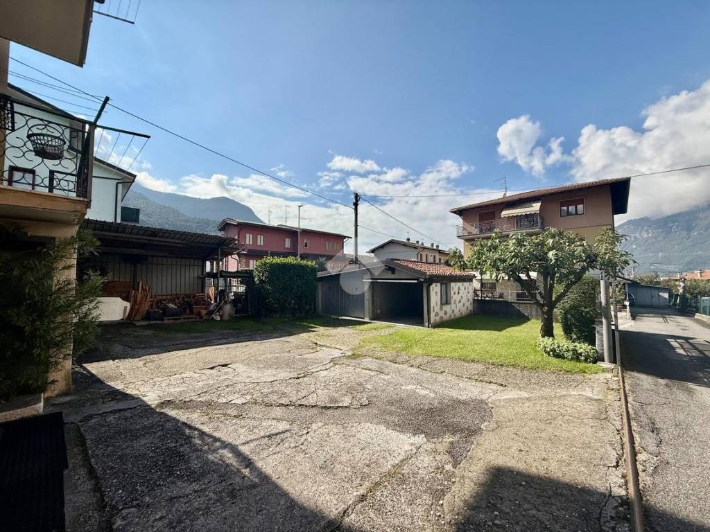 Villa a Pian camuno in Via Agostino Gemelli, 14 - Foto 3