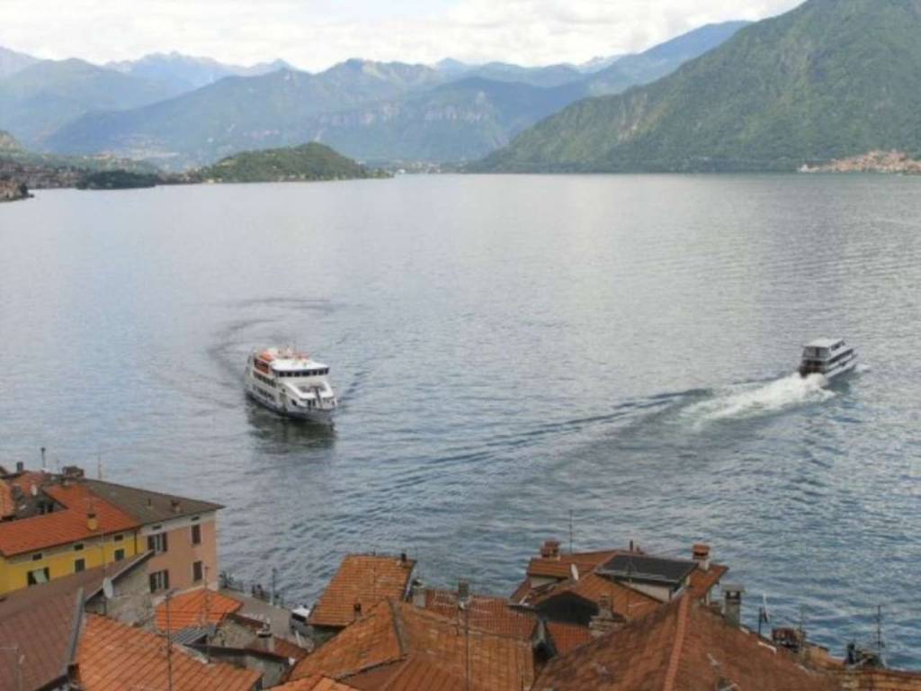 Appartamento a Como in Via per Cernobbio - Foto 3