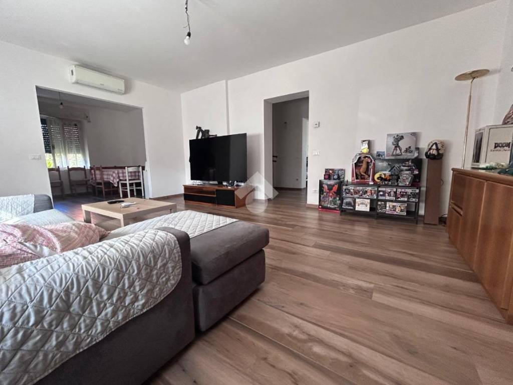 Casa indipendente a Ameglia in Via Pisanello, 6 - Foto 2