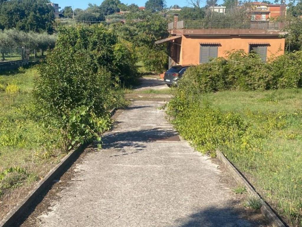 Casa indipendente a Lanuvio in Via Nettunense, 156 - Foto 4