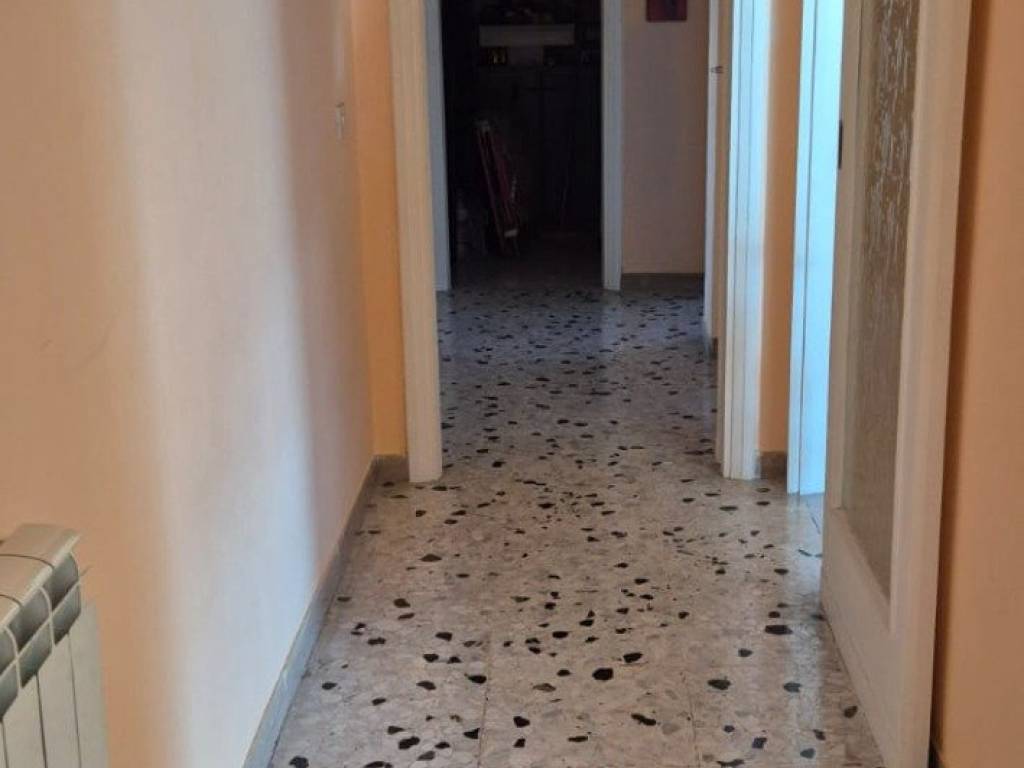 Appartamento a Terracina in Via Badino - Foto 3