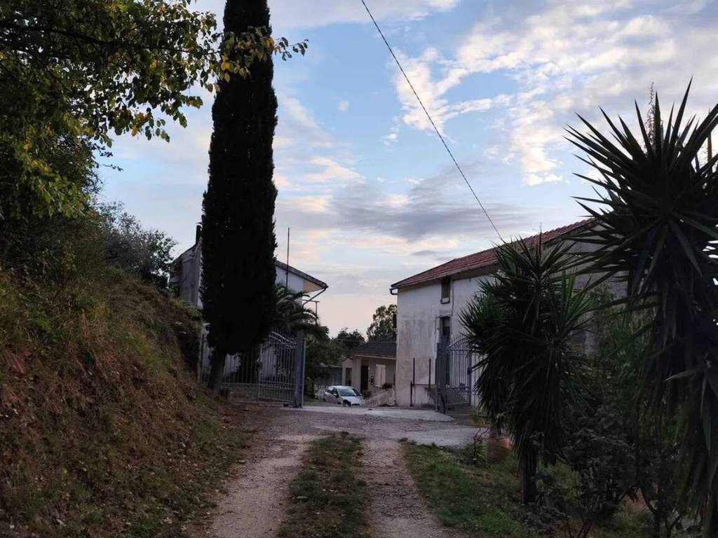 Villa a Campagna in Via Della Parrocchia - Foto 2