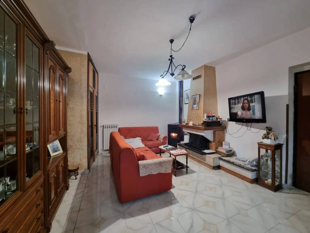 Appartamento a Campagna in Via Normanni - Foto 3