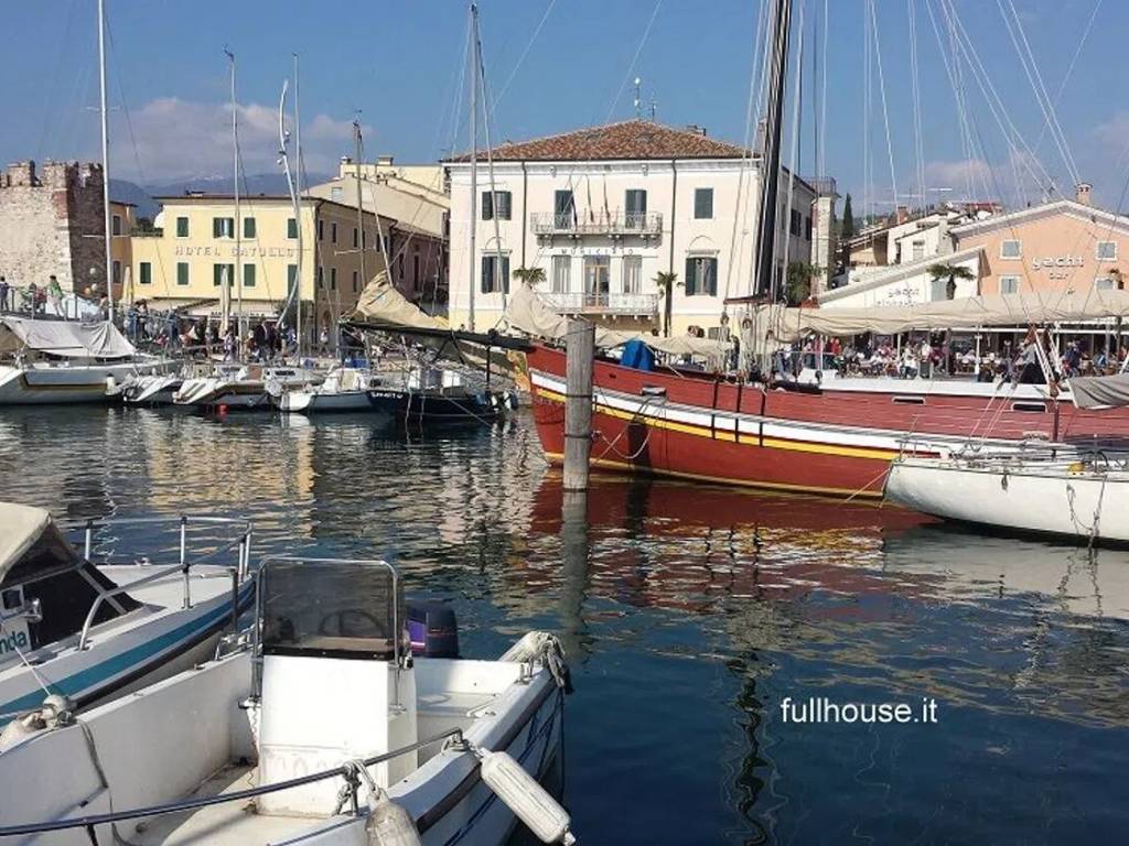 Villa a Bardolino in Via Marconi, 48 - Foto 4