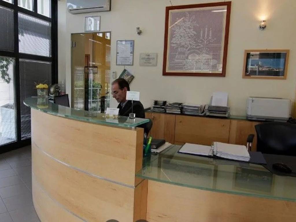 Villa a Caprino veronese in Via Generale Cantore - Foto 3