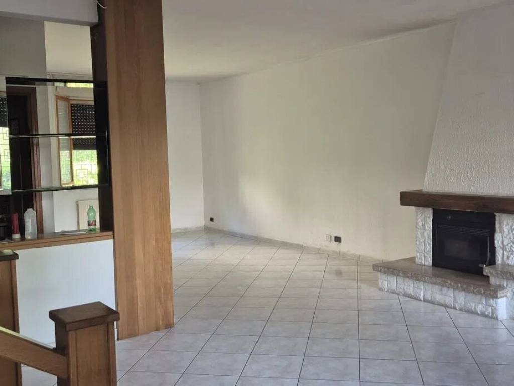 Villa a Novi di modena in Via Masaccio, 41 - Foto 2