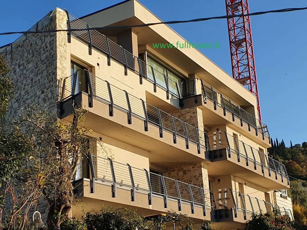 Appartamento a Torri del benaco in Località Formighetta - Foto 2