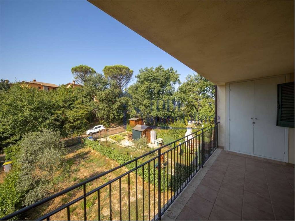 Appartamento a Todi in via angelo cortesi, 94 - Foto 3