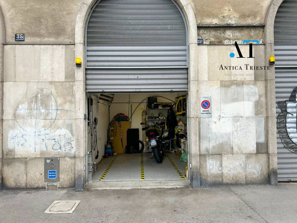 Box / garage a Trieste in Viale Miramare, 35 - Foto 2