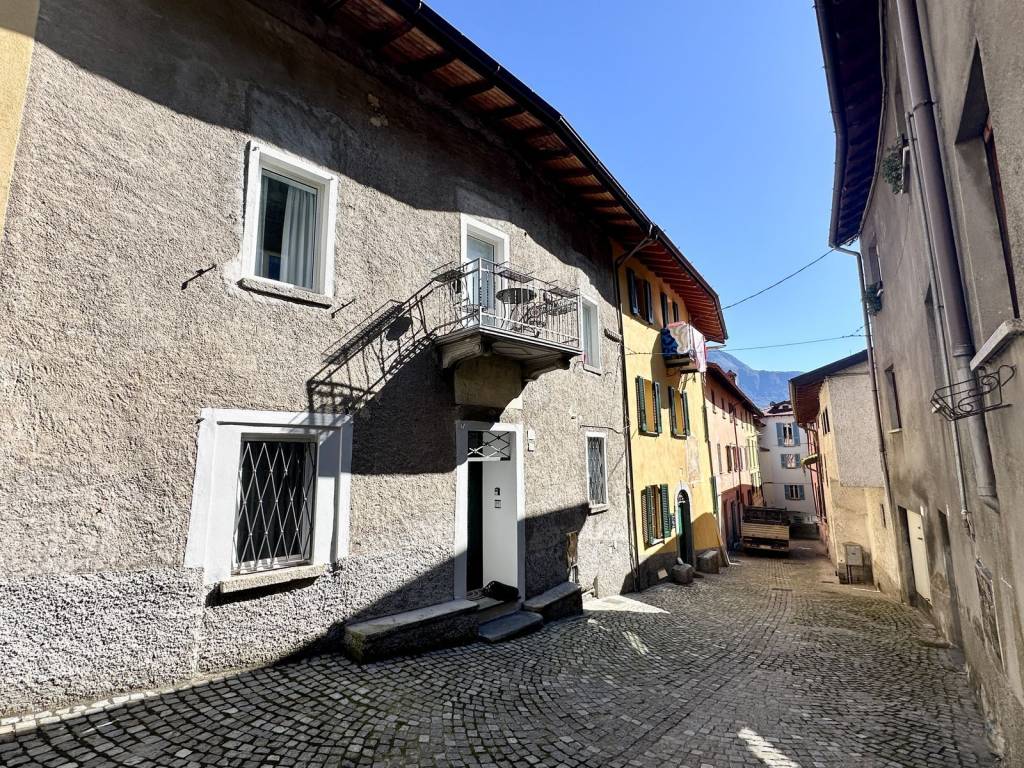 Casa indipendente a Dongo in Via 4 Novembre - Foto 2