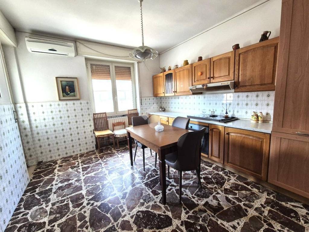 Appartamento a Foggia in Via Antonio Mendolicchio, 5 - Foto 3