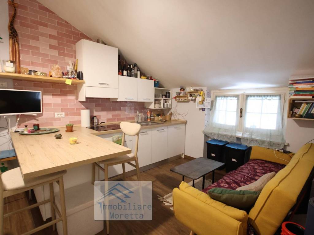 Appartamento a Castagnito in Via Neive, 54 - Foto 2