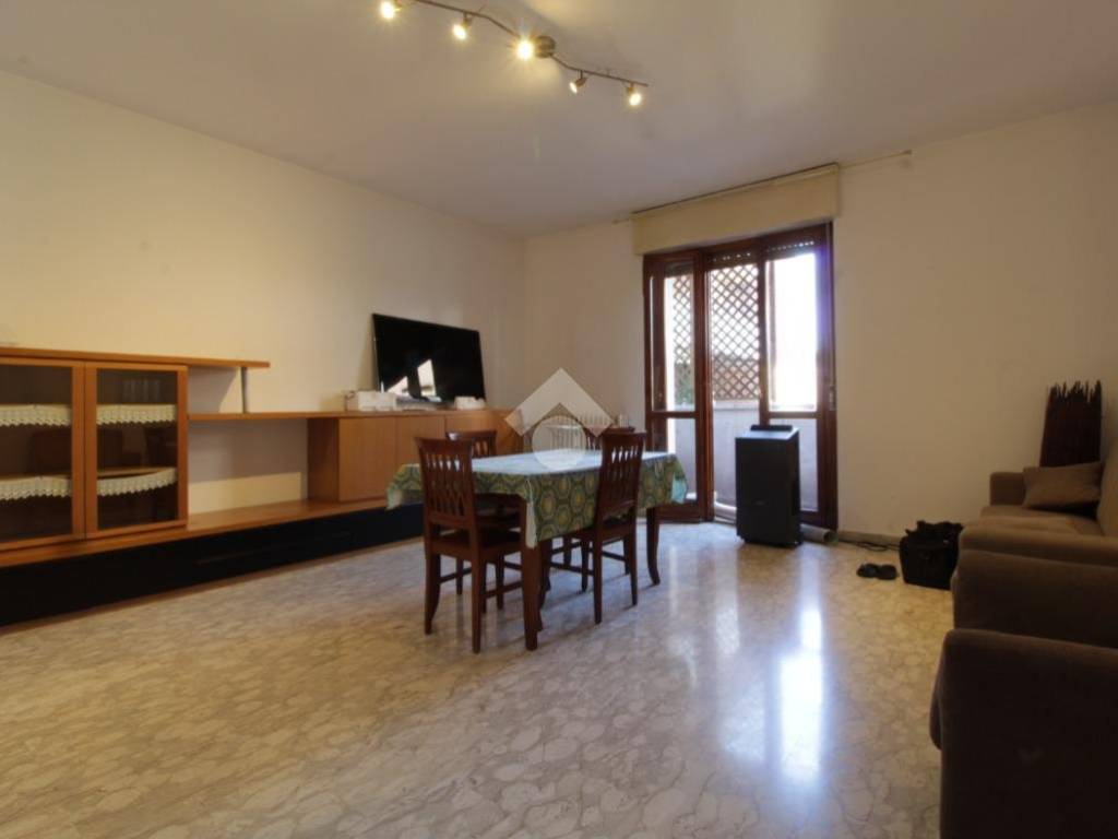 Appartamento a Ossona in VIA LEOPARDI, 21 - Foto 3